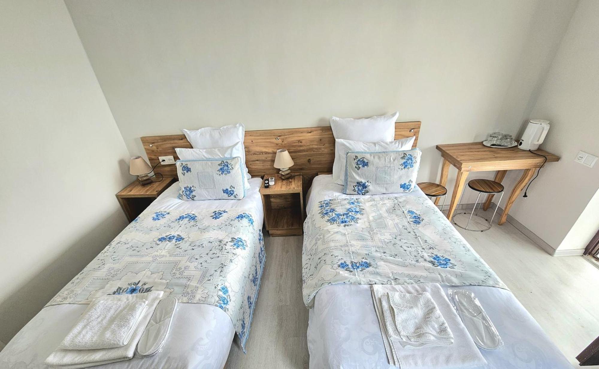 Hilltop Guest House كوتايسي المظهر الخارجي الصورة