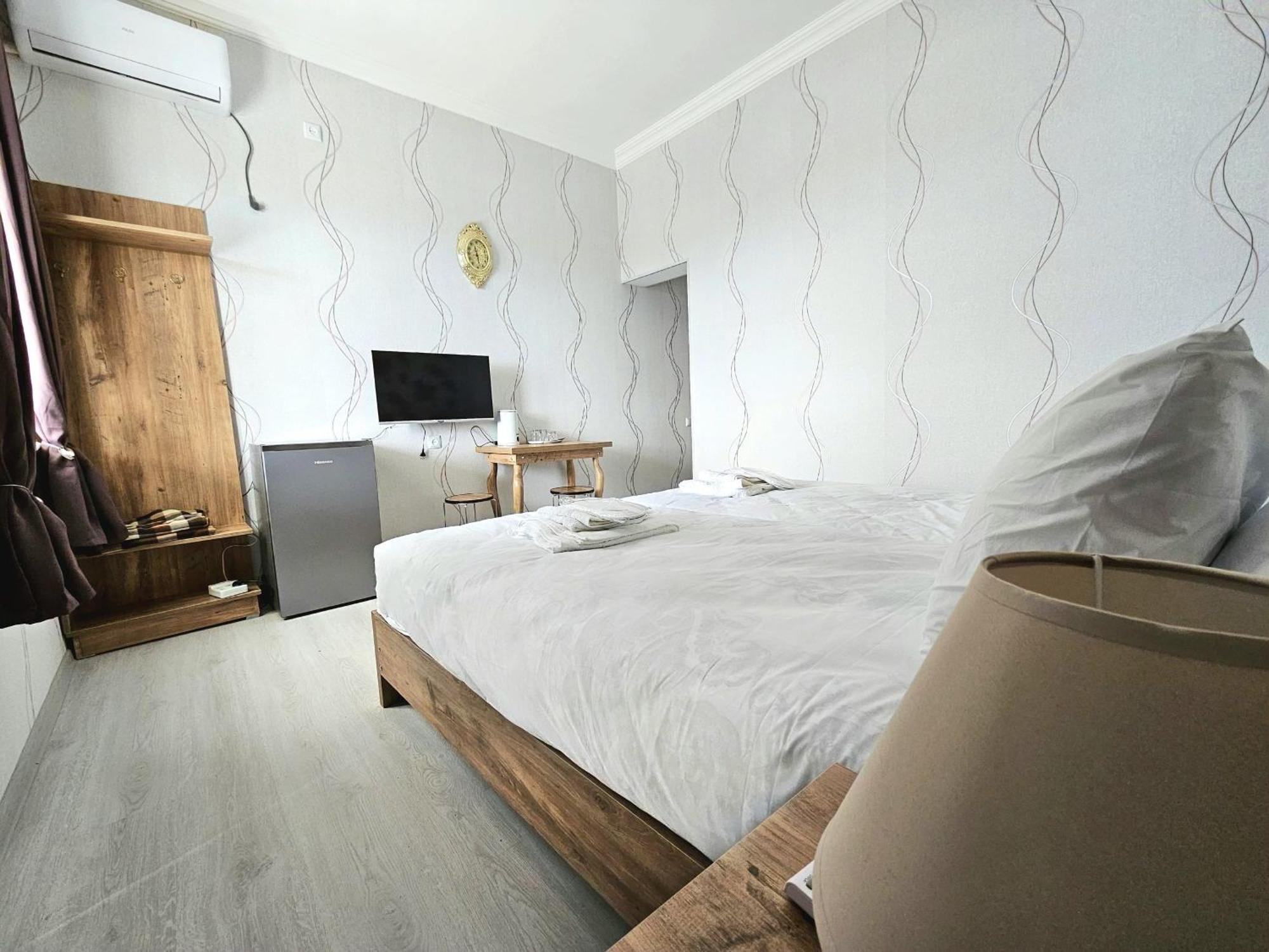 Hilltop Guest House كوتايسي المظهر الخارجي الصورة